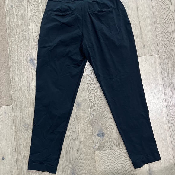 Lululemon 7/8 length pants - Picture 2 of 3